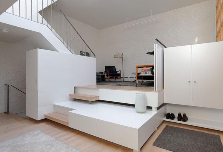 Metal Prestige LLC Bond St